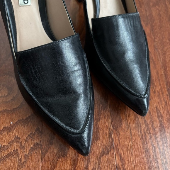 Karl Lagerfeld Black Leather Shoes with Block Gold Heels, 7.5 - Picture 4 of 7